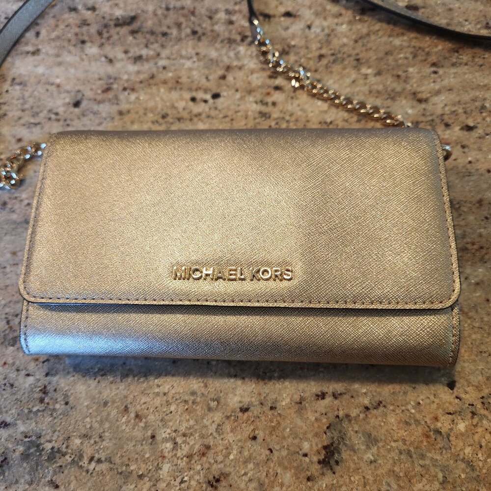 Michael Kors Jet Set 2 in 2 Wallet-on-a-Chain crossbody NWOT adjustable strap